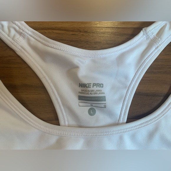 Nike Pro Sports Bra - Picture 3 of 4